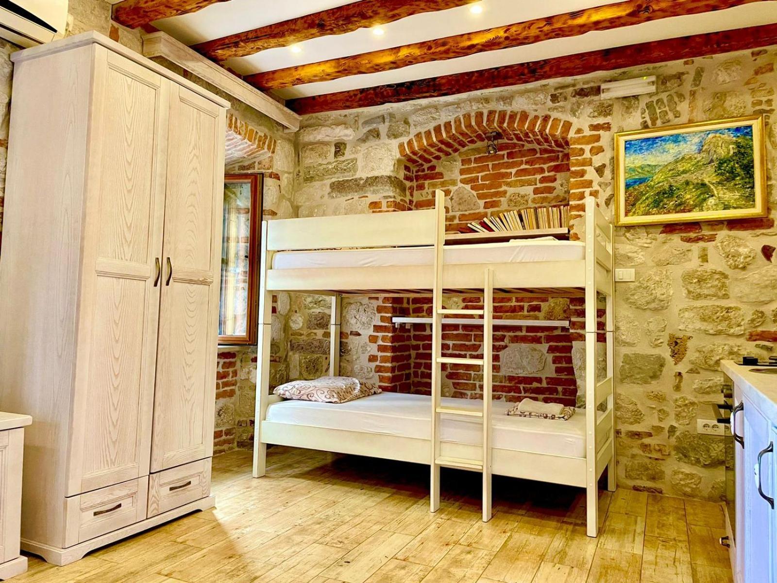 Apartments Dukic Kotor Exterior photo