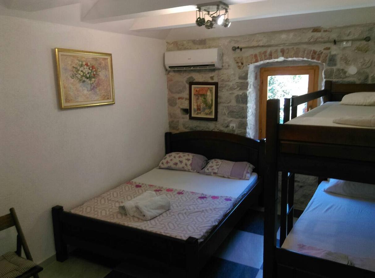 Apartments Dukic Kotor Exterior photo